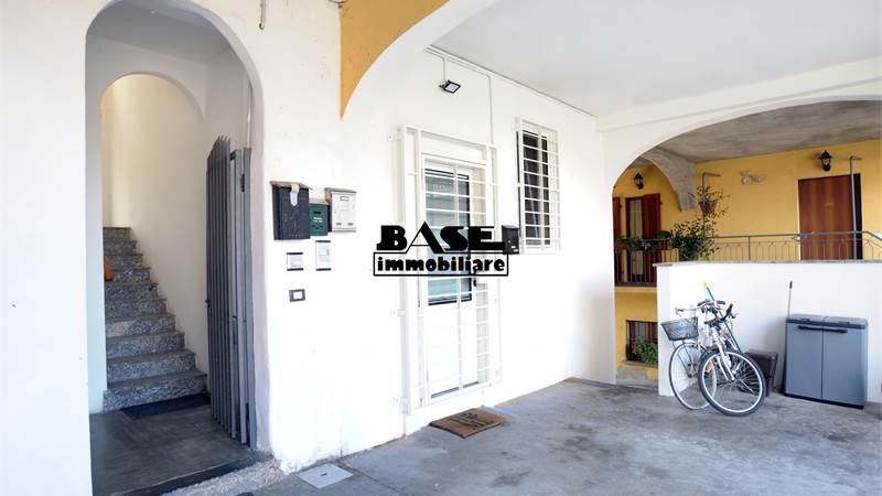 DUPLEX TRILOCALE IN CORTE ATTUALMENTE LOCATO