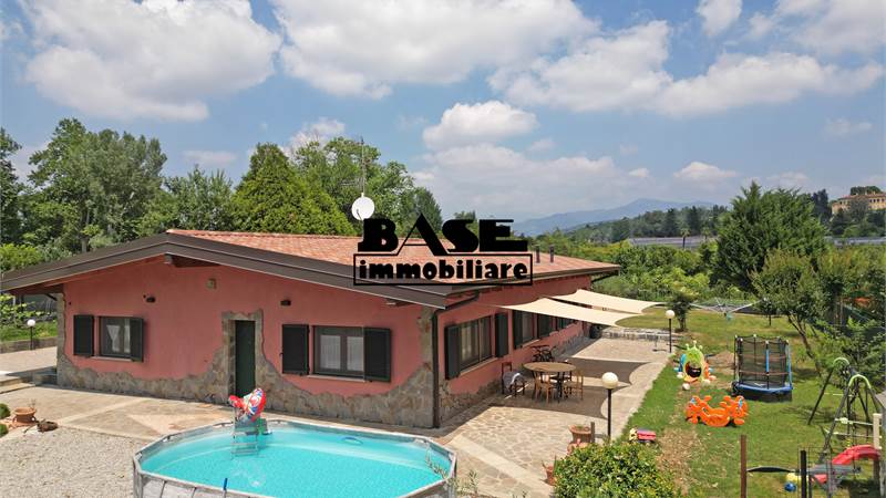 VILLA SINGOLA SU UNICO LIVELLO IN CLASSE A1