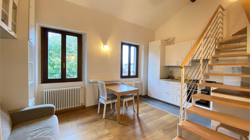 BILOCALE SOPPALCATO ARREDATO