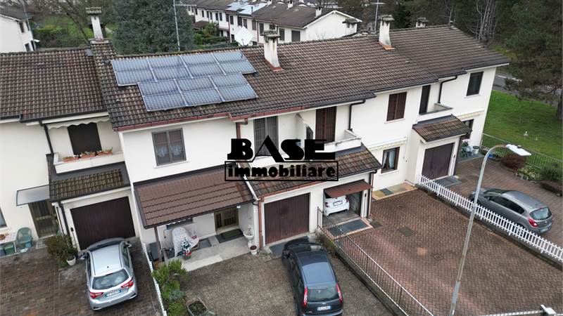 VILLETTA A SCHIERA CON BOX