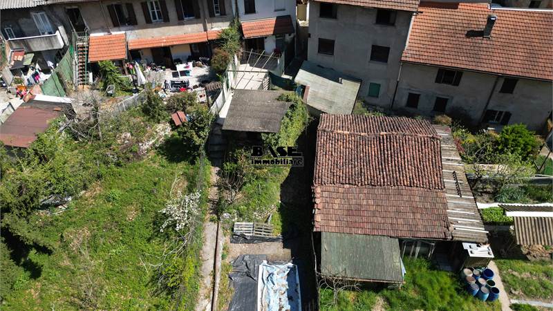 TERRATETTO DA RISTRUTTURARE CON GIARDINO PRIVATO